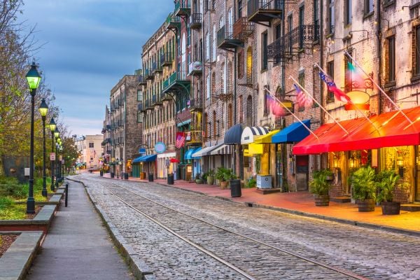 savannah georgia street on spring break