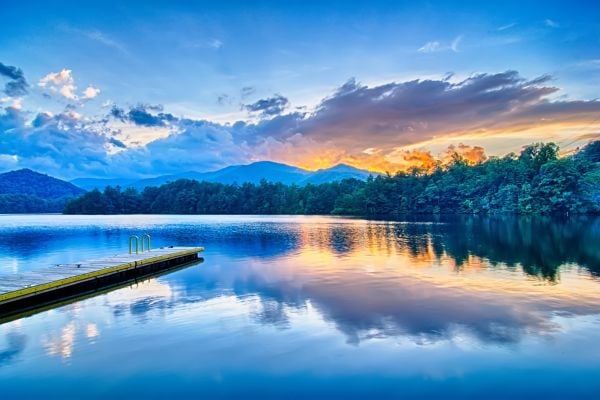 Lake Santeetlah one of the most beautiful lakes in the america